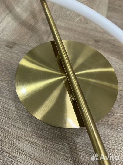 Настенный светильник Moderli V4086-WL True