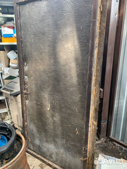 Дверь металлическая