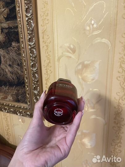 Givenchy linterdit rouge