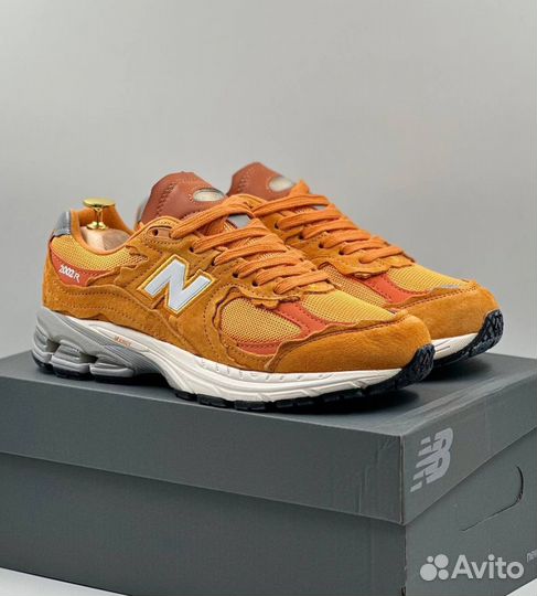 Кроссовки new balance 2002r