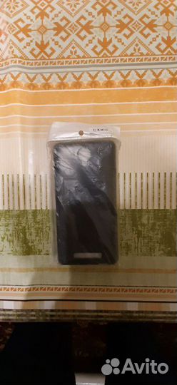 Чехлы на телефоны