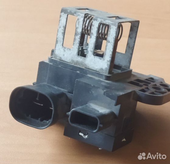 Блок управление вентилятором LADA vesta 2016