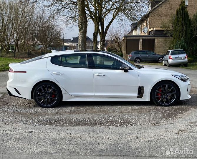 Запчасти Kia Stinger
