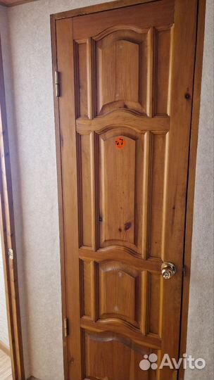 Двери межкомнатные из массива
