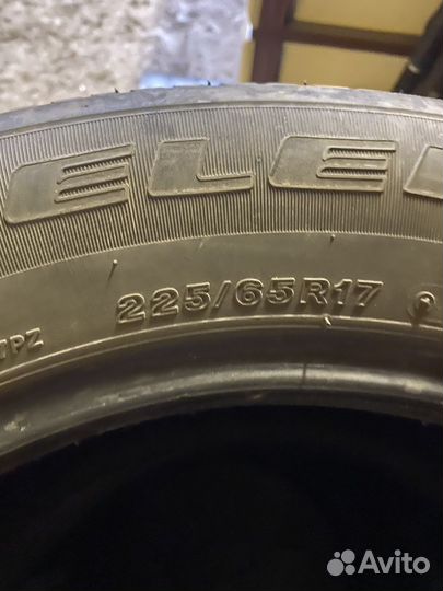 Bridgestone Dueler H/T 687 225/65 R17 101H