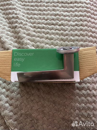 Дверная ручка и магнитный механизм