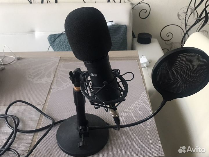 Микрофон студийный
