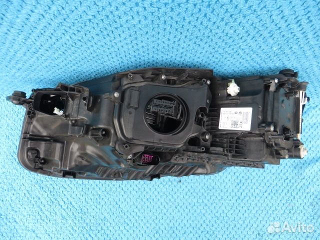 Фара правая передняя VW touareg 761 III