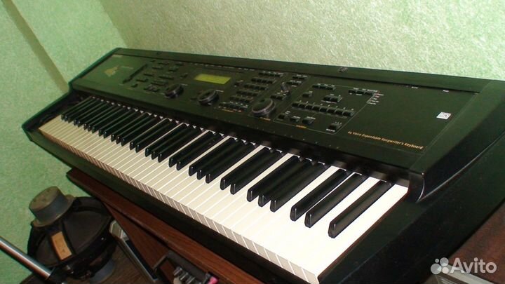 Ensoniq MR-76