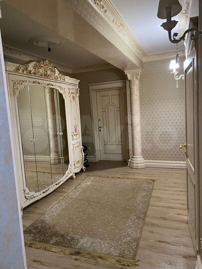 3-к. квартира, 86 м², 2/10 эт.
