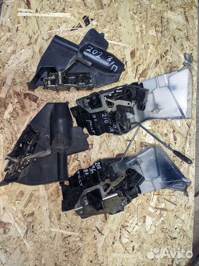 Замки дверные mercedes w202-w210