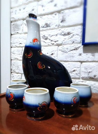 Штоф и стопки Городница. Вазы: фарфор и стекло