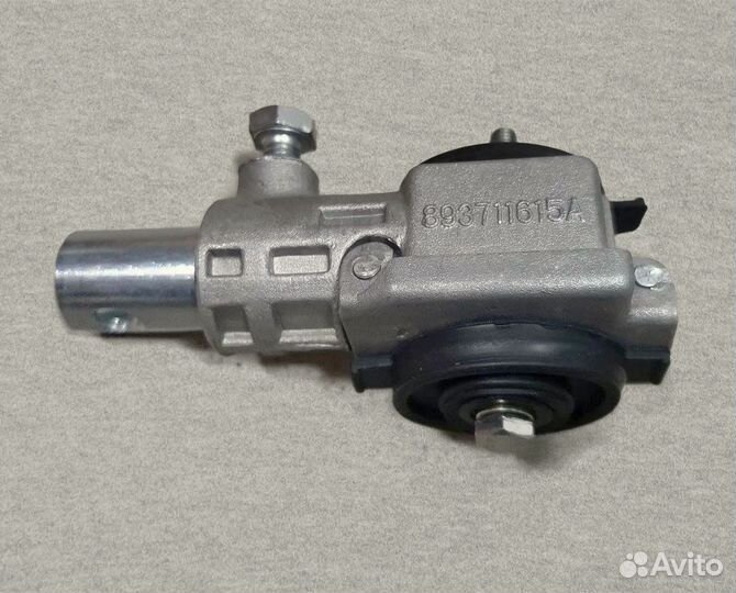 Шарнир штока кпп Audi 80 № 893711615A