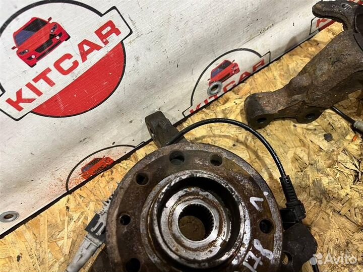 Кулак поворотный левый Opel Astra H