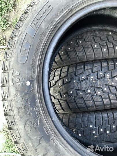 Rotalla Ice-Plus SR1 215/60 R17