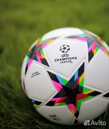 Футбольный мяч adidas лига чемпионов 22/23