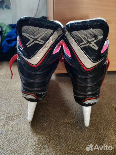 Хоккейные коньки бауэр Х600