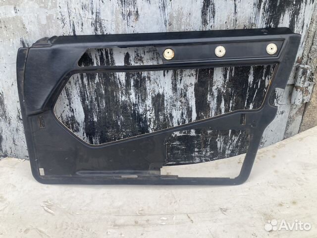 Правый каркас карты двери Mercedes 124