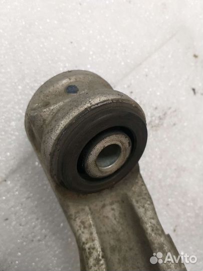 Задний кулак Honda civic 4d