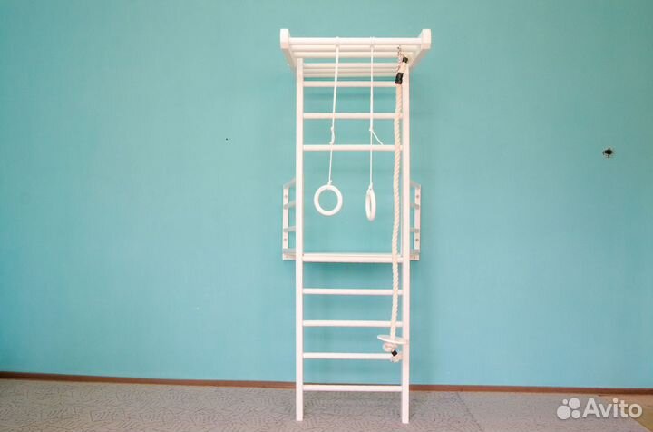 Шведская стенка с балконом