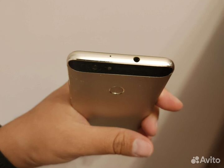 Телефон Huawei Nova Can-L11