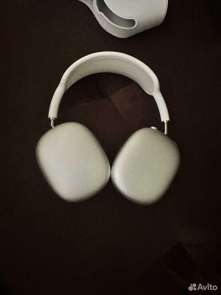 Airpods max