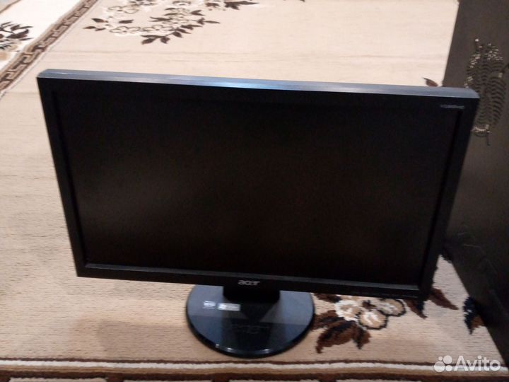 Компьютер с монитором