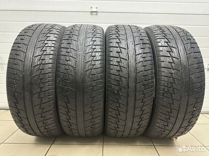 Goform W766 235/55 R19