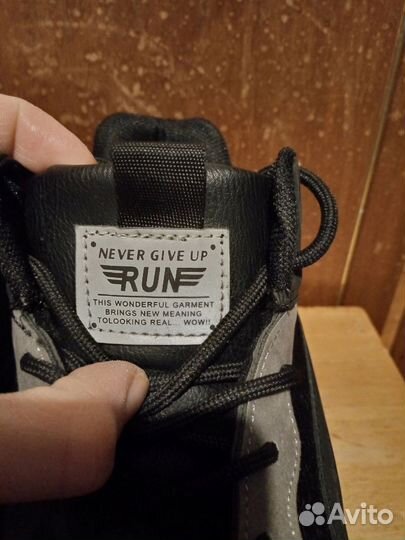 Кроссовки 40, демисезон