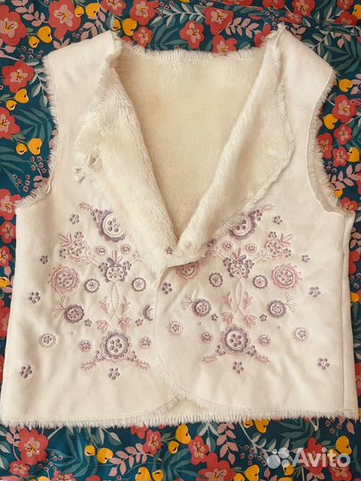 Жилетка на девочку 2-3 года