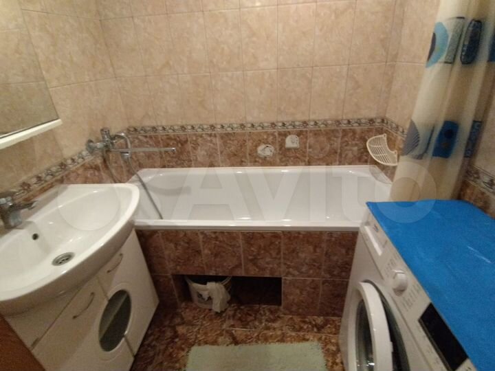 2-к. квартира, 54 м², 2/10 эт.