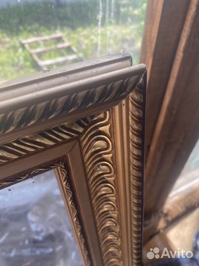 Зеркало в багетной раме