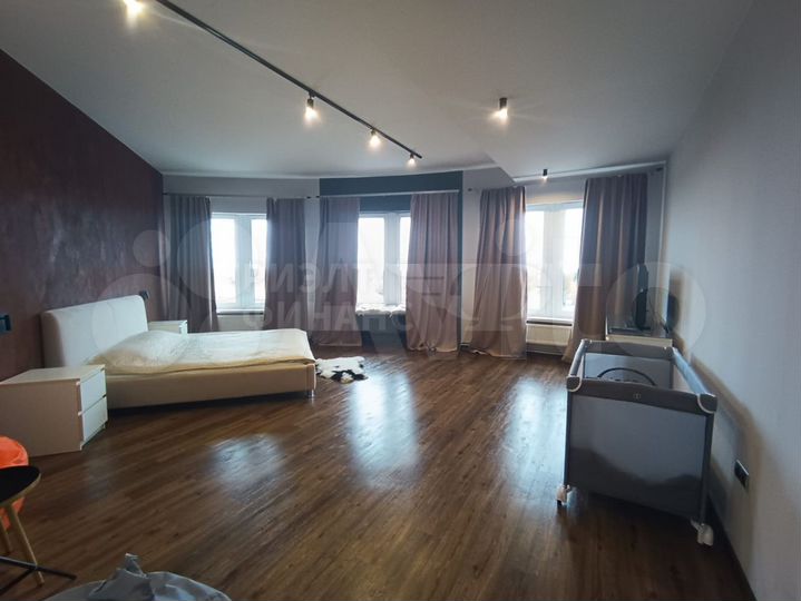 4-к. квартира, 162,2 м², 8/9 эт.