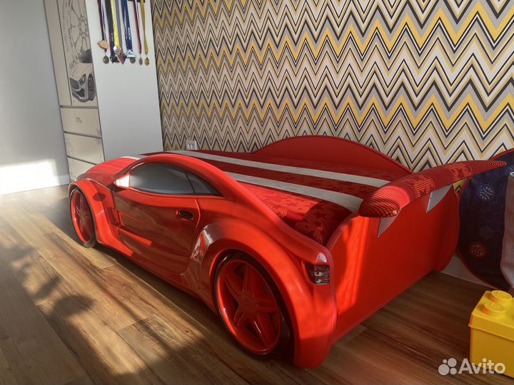 Кровать машина с подсветкой
