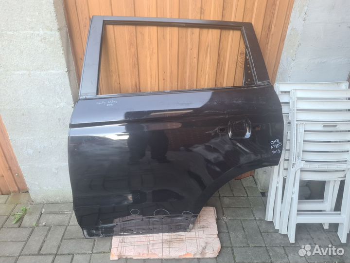 Дверь задняя левая Geely Atlas
