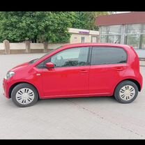 Volkswagen Up 1.0 AMT, 2013, 140 000 км, с пробегом, цена 660 000 руб.