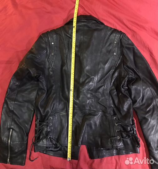 Байкерская куртка женская