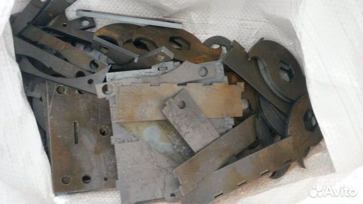 Закладные металлические