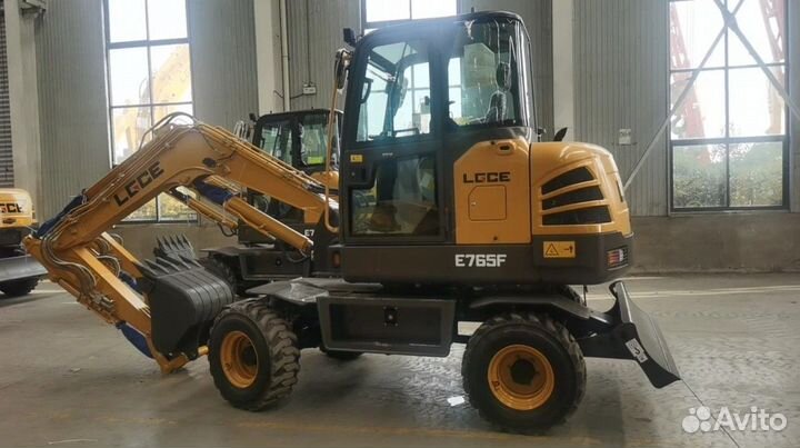 Колёсный экскаватор SDLG (LGCE) E765F, 2023