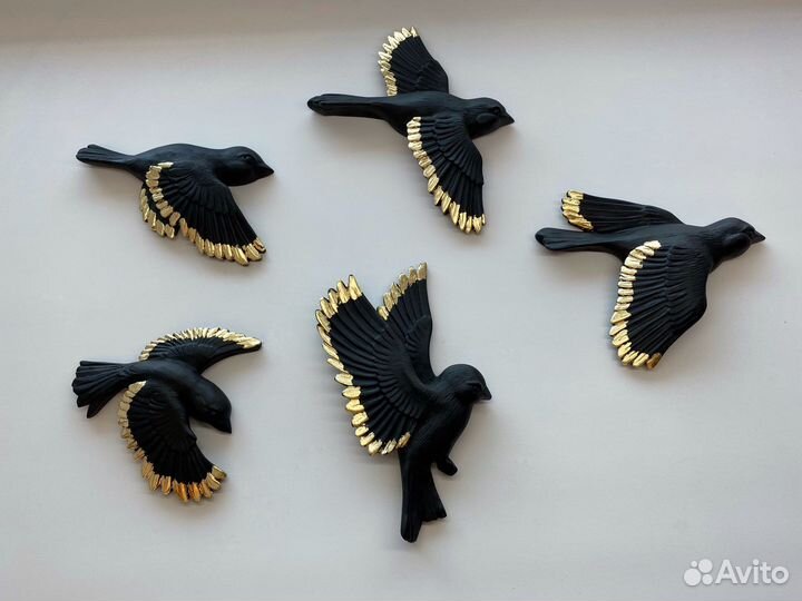 Барельеф из гипса «Птицы»