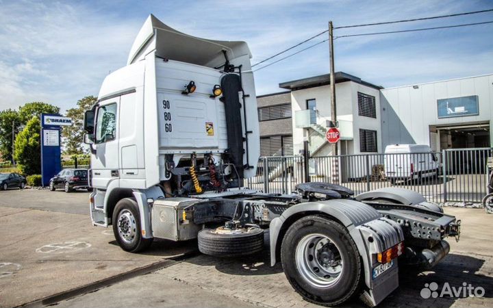 Pазбираем грузовик Mercedes-Benz Actros mpiii 2009