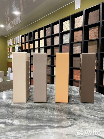 Лицевой керамический кирпич серый завода жкз