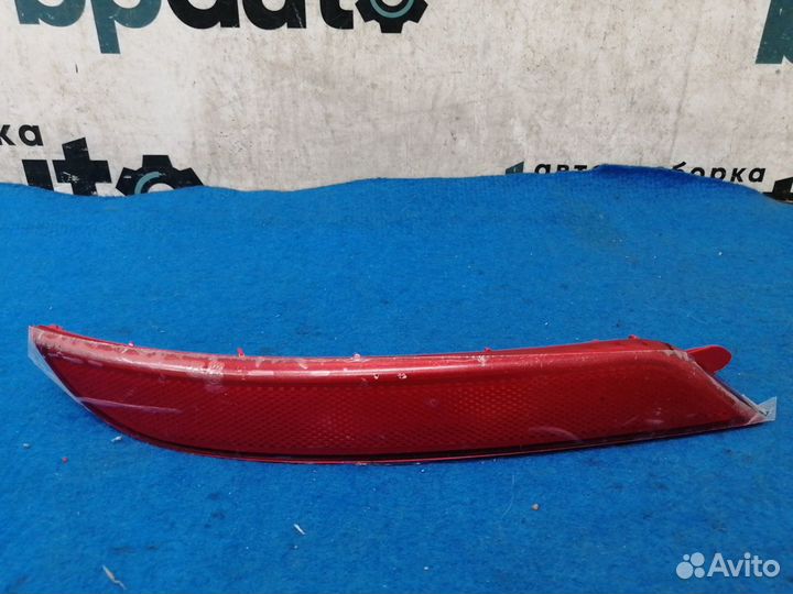 Катафот заднего бампера правый 92406-4X200 Kia Rio