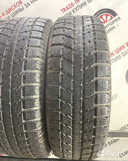 Toyo Observe GSi-5 215/65 R17 95N