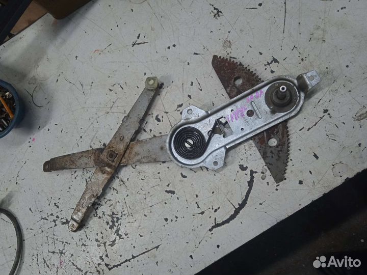 Стеклоподъёмник передний правый Ford Taurus 1 Форд