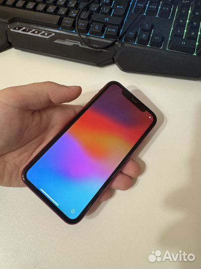 iPhone 11, 64 ГБ