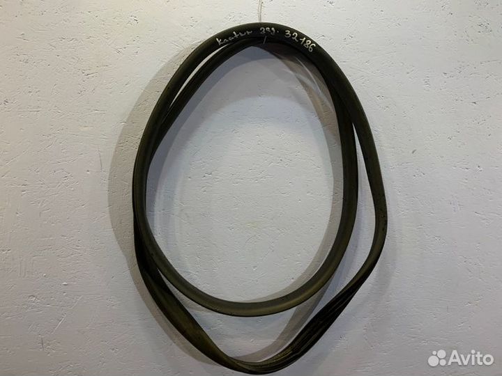 Уплотнитель проема двери задний Renault Kaptur