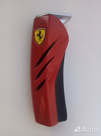 Зажигалка ferrari