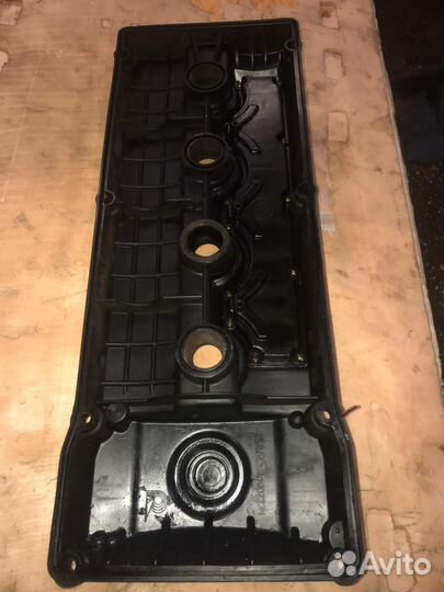 Клапанная крышка