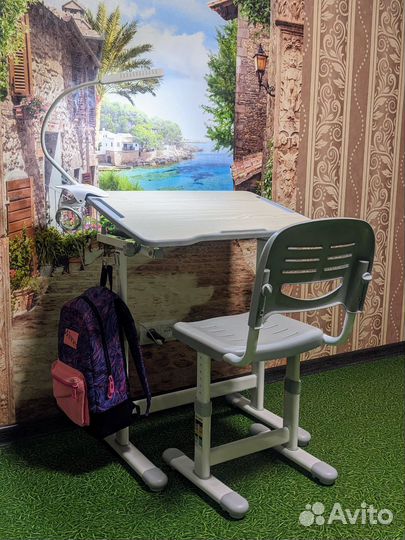 Парта Трансформер FunDesk 66х48х76+Лампа и рюкзак